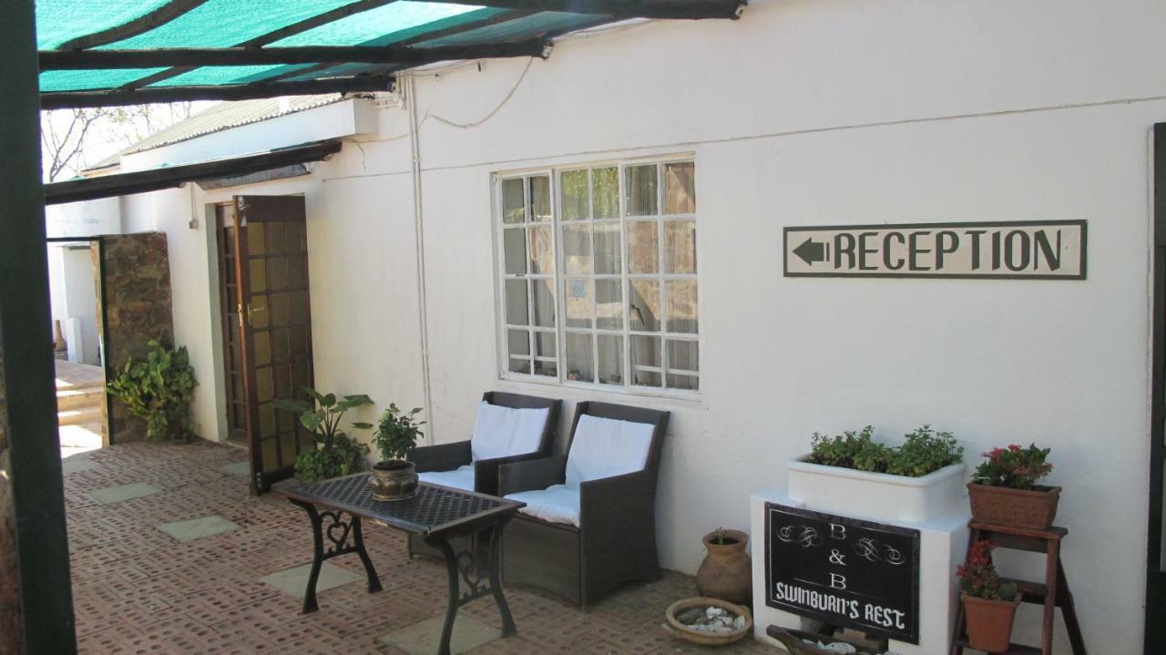 Swinburn'S Rest Aparthotel Lobatse Exterior foto